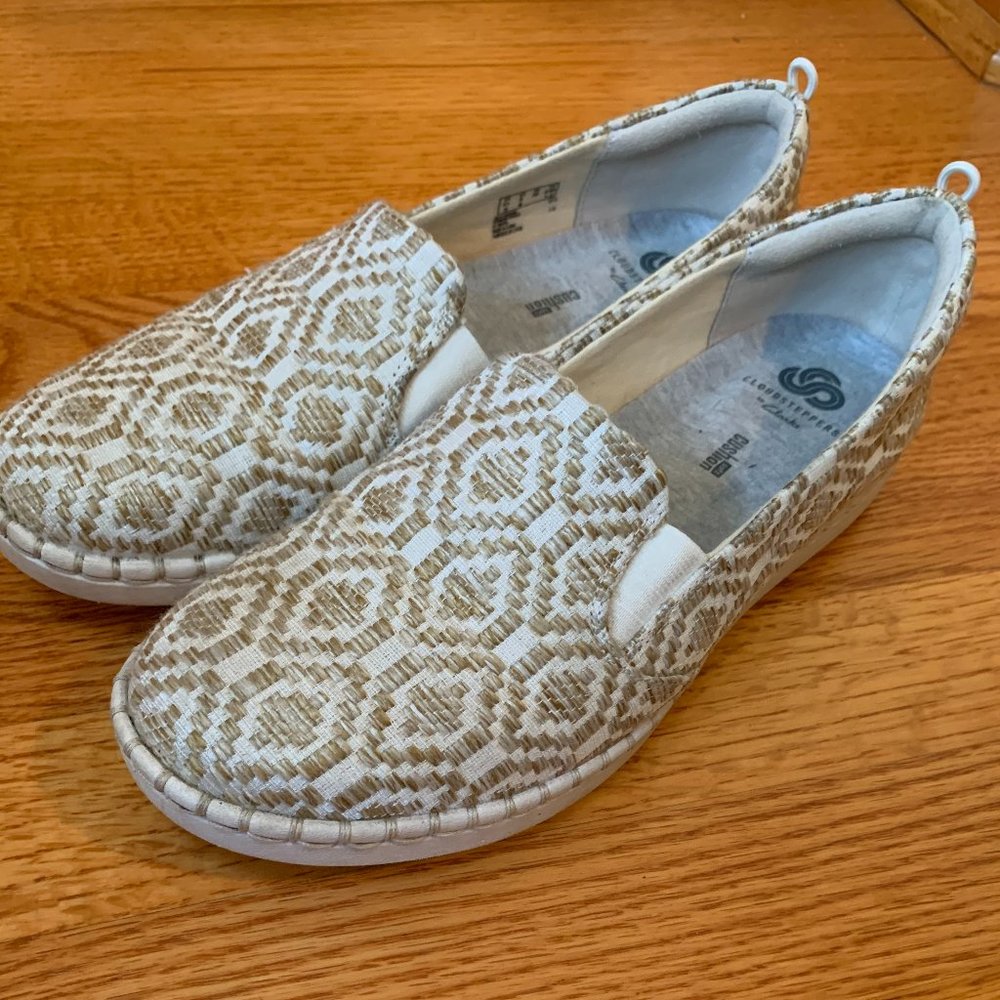 Clark's Cloud Stepper Shoes - Like NEW!